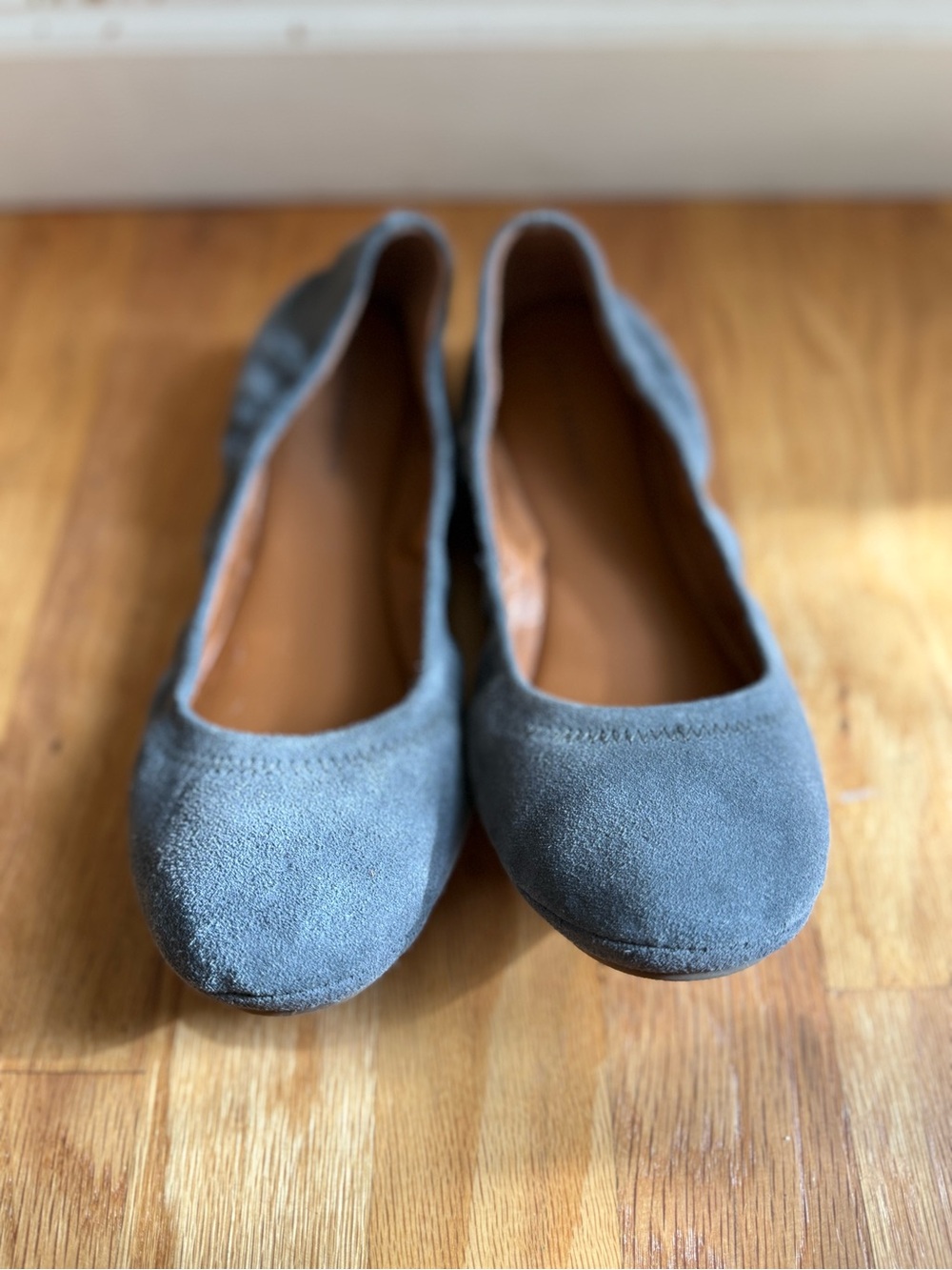 Women's Suede Ballet Flats in Gray